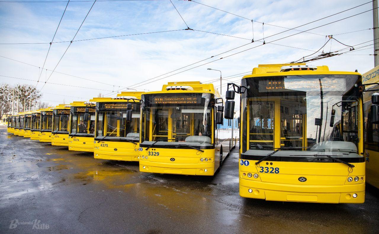 Стаття У Києві відновив роботу тролейбусний маршрут № 35 Ранкове місто. Київ
