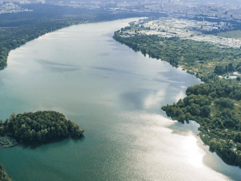 Стаття Найбільше озеро в столиці оголосили ландшафтним заказником Ранкове місто. Київ