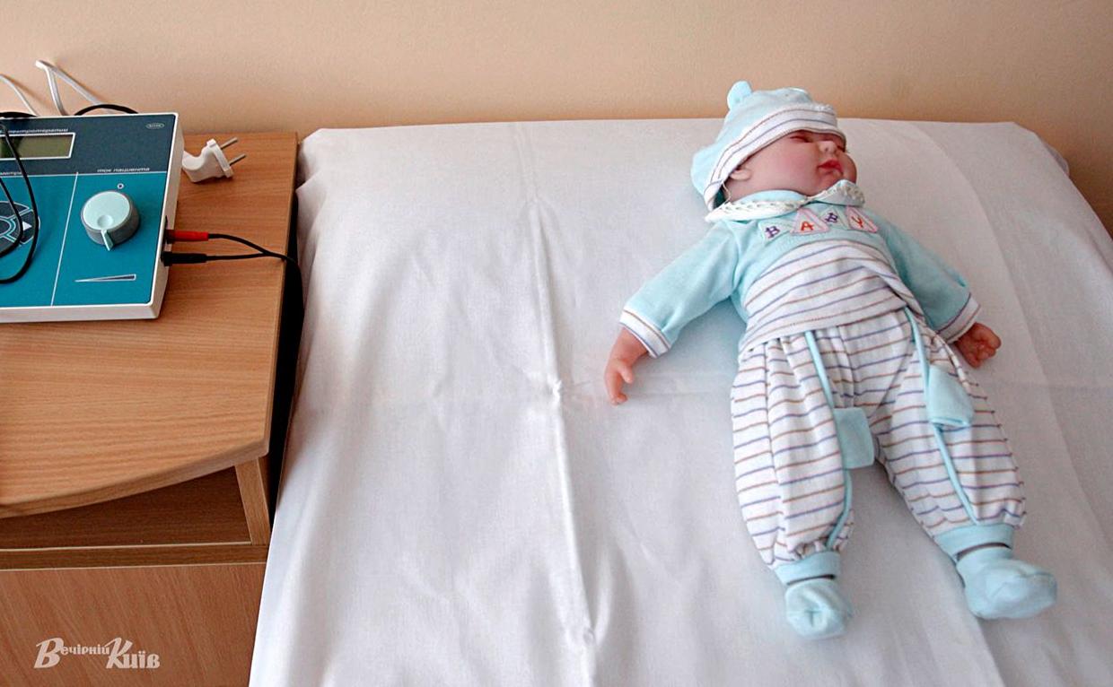 Стаття У столиці безплатно перевіряють немовлят на рідкісні захворювання Утренний город. Київ