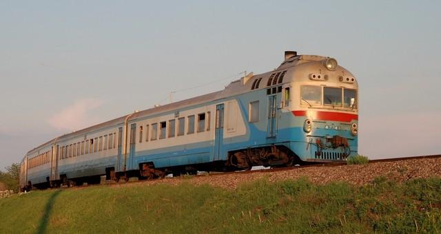 Стаття Одеська залізниця відновлює пасажирське сполучення з Снігурівкою Ранкове місто. Київ