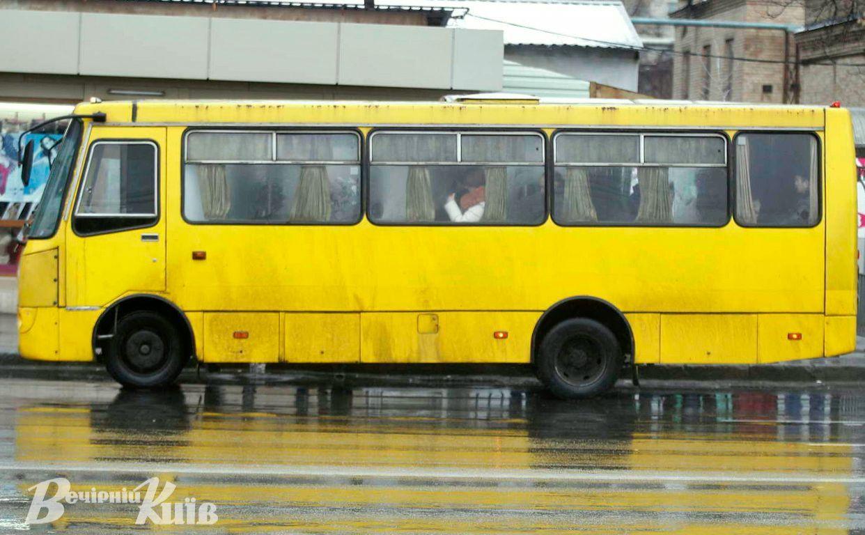 Стаття Автобусні маршрути в режимі маршрутного таксі №№ 599, 600 хочуть закрити, — КМДА Ранкове місто. Київ