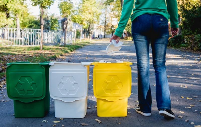 Стаття Петиція із закликом встановити достатню кількість смітників набрала необхідну кількість голосів Ранкове місто. Київ