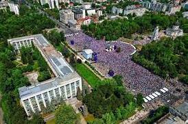 Стаття У Молдові відбувся великий мітинг на підтримку європейського вибору країни (фото) Ранкове місто. Київ