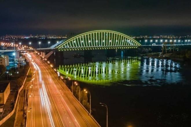 Стаття Рух Подільсько-Воскресенським мостом відкриють у вересні, але “не для всіх” Ранкове місто. Київ