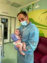 Стаття В Україні вперше 2-місячній дитині провели трансплантацію кісткового мозку. ФОТО Ранкове місто. Київ