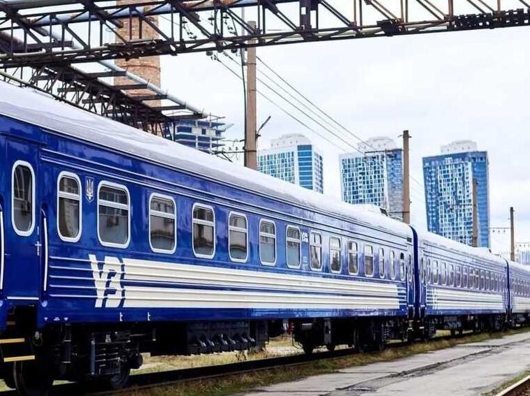 Стаття Низку поїздів з України до Польщі скасували, інші змінять розклад Ранкове місто. Київ