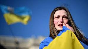 Стаття Куди подітися від почуття провини: “там наші захисники гинуть, а ми тут” Ранкове місто. Київ