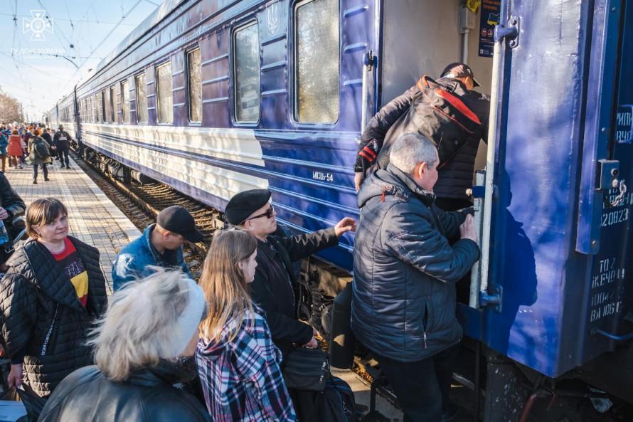 Стаття У Мирнограді для евакуації поїздом тепер потрібна попередня реєстрація Ранкове місто. Київ
