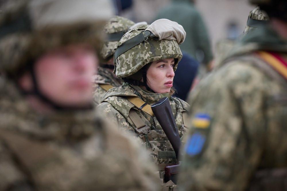 Стаття «На полі бою кожен в першу чергу солдат»: як українки захищають рідну землю від ворога Ранкове місто. Київ