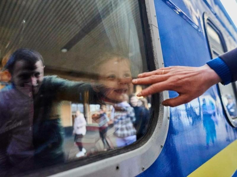 Стаття З Києва до Сум курсуватиме додатковий денний поїзд Ранкове місто. Київ